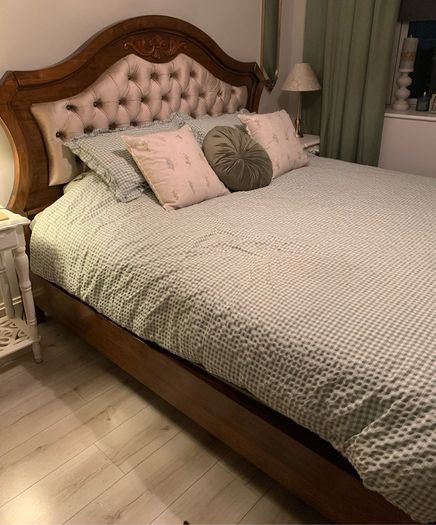 Superking size bed and mattress like new