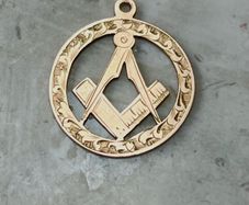 Vintage 9ct Solid Gold Masonic Pendant