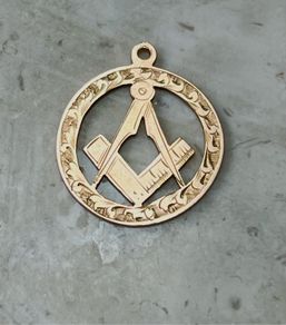 Vintage 9ct Solid Gold Masonic Pendant