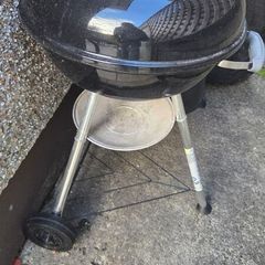 Weber Kettle BBQ with Charcoal Chimney Starter