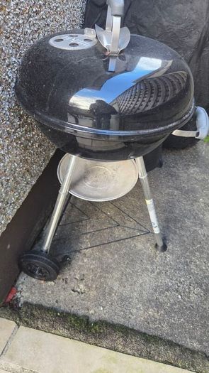 Weber Kettle BBQ with Charcoal Chimney Starter