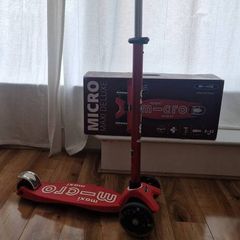 Micro maxi deluxe LED scooter