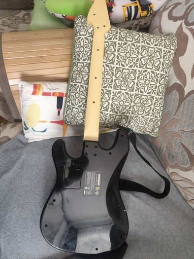 Guitar heroes and Rock band guitares