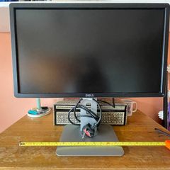 Dell 22-Inch LCD Monitor