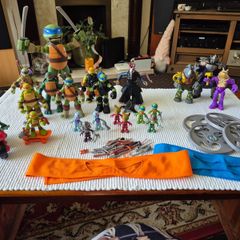 Teenage Mutant Ninja Turles Figures