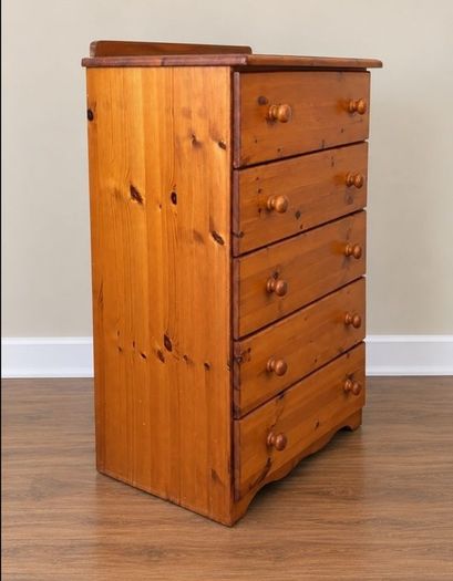 Pine Chest of Drawers