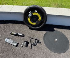 Audi spare wheel & kit