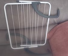 Radiator clothes dryer