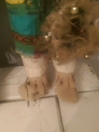 Pair of Indians porcelain doll s