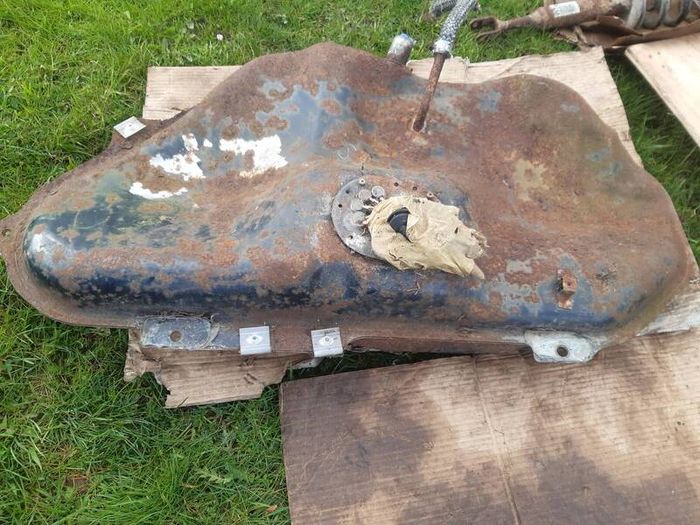 starlet ep82 fuel tank