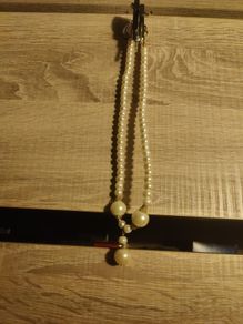 pearl necklace