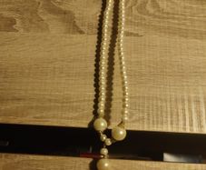 pearl necklace