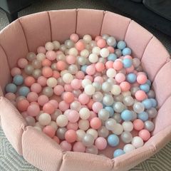 Ball pit