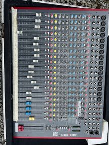 allen and heath z22fx with case