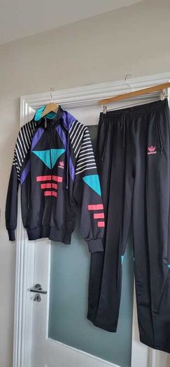 90's ADIDAS Tracksuit Sz 10-12UK (Rare Find!!)