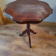 Vintage occasional table replica