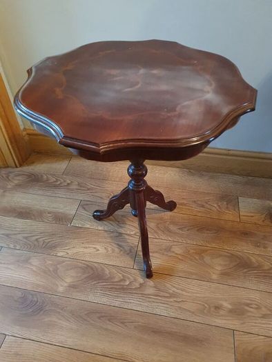 Vintage occasional table replica
