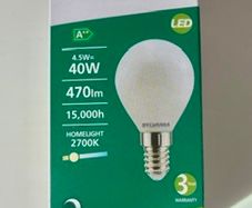 Light bulbs (x 6)