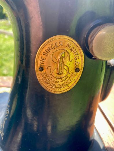 Singer Sewing Machine 1925