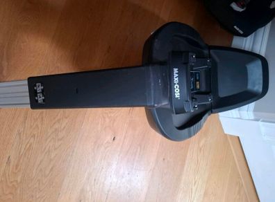 Maxi cosi car seat & isofix base
