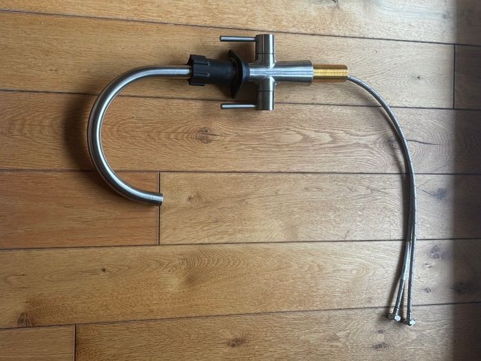 Kitchen tap