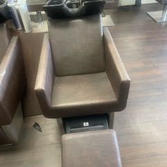 Hair salon wash basin