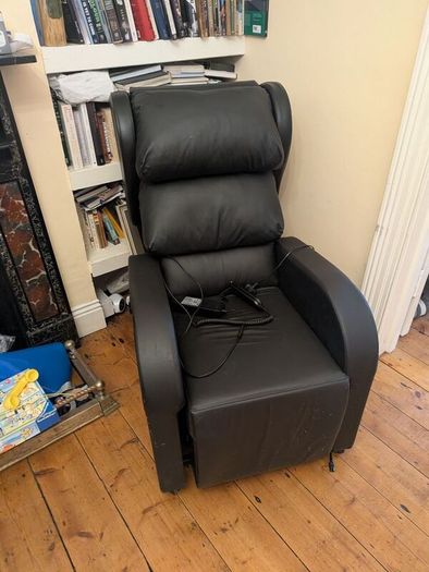 Riser recliner chair