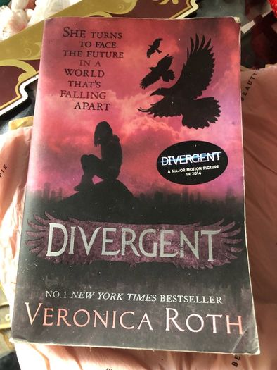 Divergent Veronica Roth