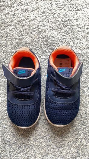 Nike boys trainers size 5 Eu22