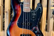 2021 Fender Vintera 70's Jazz Bass - AS NEW