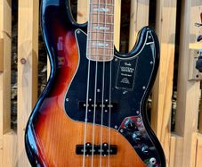 2021 Fender Vintera 70's Jazz Bass - AS NEW