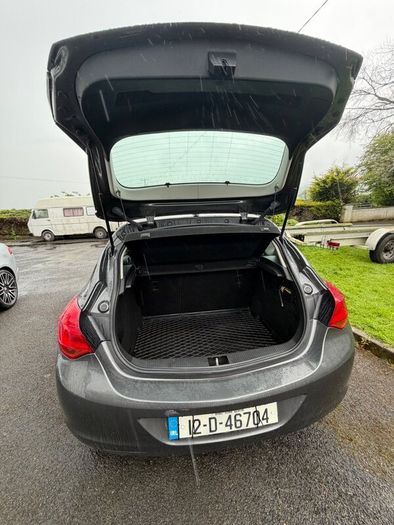 Vauxhall Astra 2012