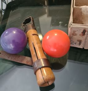 Vintage pool billiards que tipper and balls