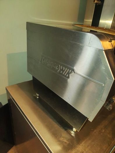Conveyer toaster