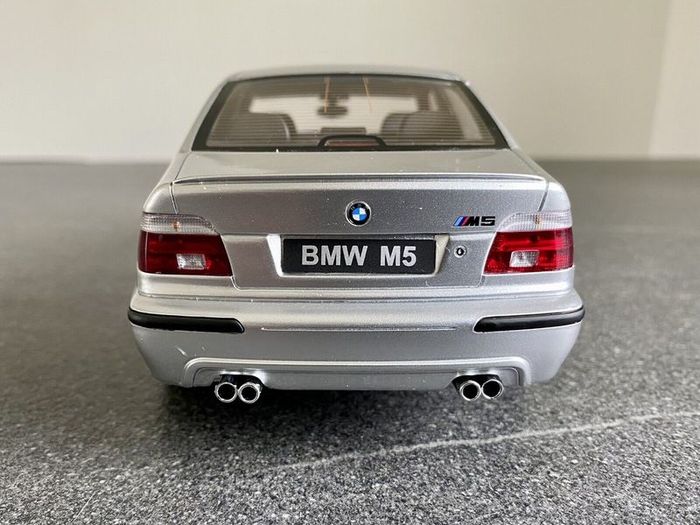 BMW M5 e39 Ottomobile 1/18 New in Box