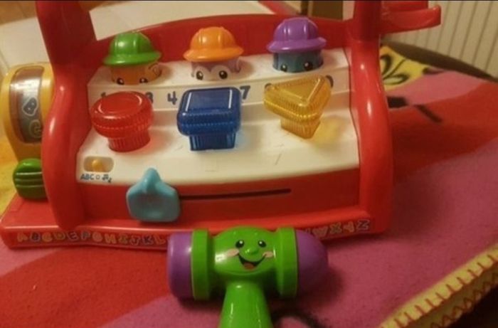 Laugh & Learn Educational Toolbench Fisher Price (196)