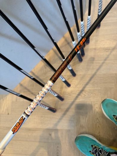 Titleist u505 4iron - upgrade shaft