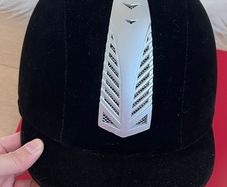 Riding helmet