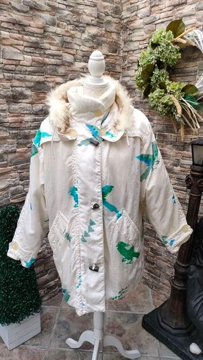 Vintage 1980's  Belfe Vera Puimino d'Oca ladies winter jacket  Made in Italy  Size 14 Unique vintage piece Amazing condition for its age