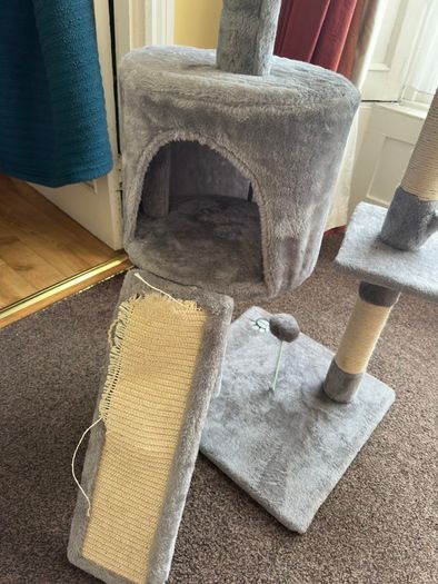 Cat tree/house