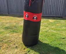Boxing bag and wall bracket