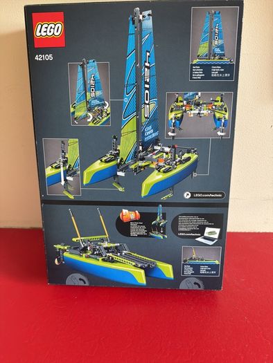lego technic catamaran 42105 NEW