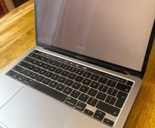 macbook pro 2020 13"