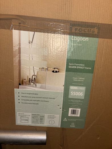 Shower screen