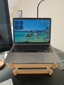 Laptop stand