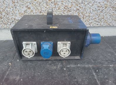 Keraf power distribution box
