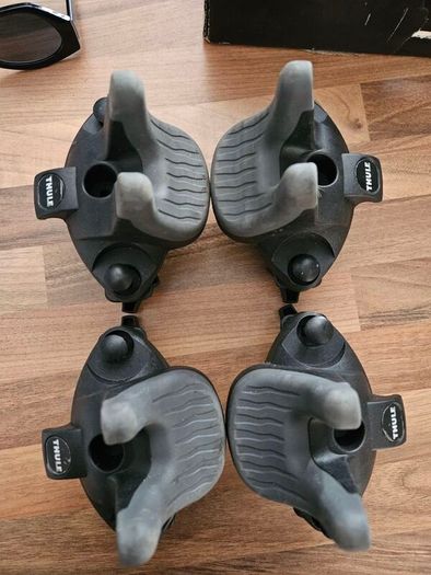 Thule 832 SUP Surfboard Roof Carrier Good Condition