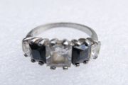 Vintage Sterling Silver 925  5-Stone Ring: Sapphire &amp; Cubic Zirconia size P - 4,3g