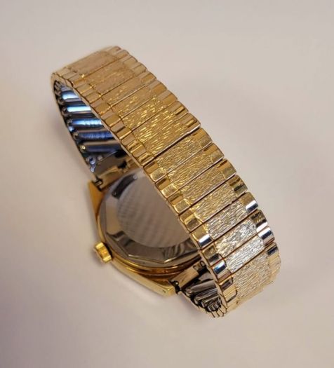 3 x Vintage Watches (Shipping Free)