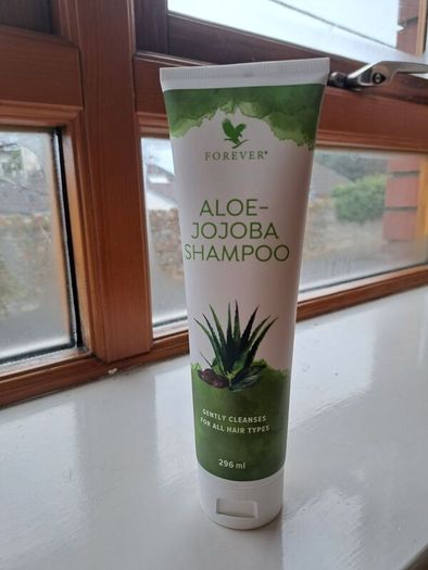 Skincare, beauty, health, aloevera, cosmetic, forever living, shampoo